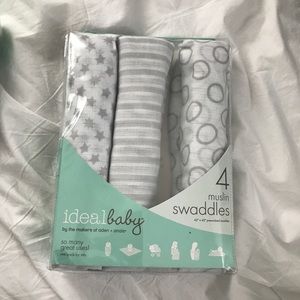 ♏️SOLD♏️ NWT 3 Muslin Swaddle Blankets